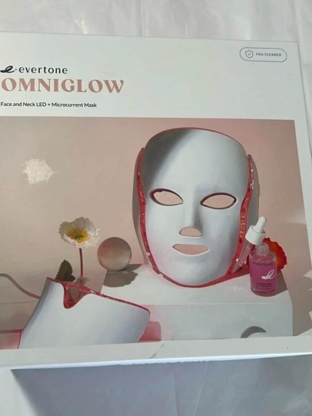 Evertone Omniglow LED & Microcurrent Mask